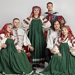 Приходите, гости, к нам!