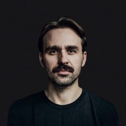 Никита Шевчук «Понимает этот мир»