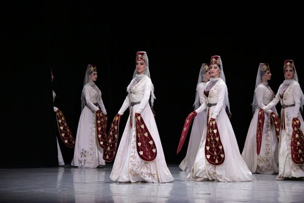 Ансамбль танца «Вайнах» и ансамбль танца «Алан». Концерт дружбы